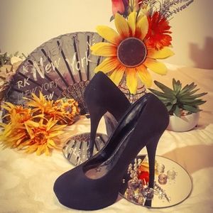 COPY - Sexy heels!